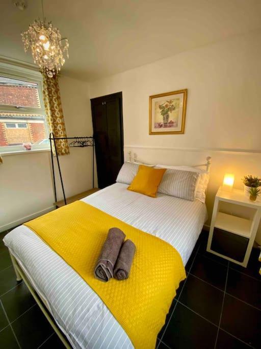 Brickworks - 2 Bedrooms, 15 Mins Walk To The Centre, With Garden Cardiff Exteriör bild