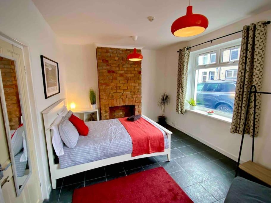 Brickworks - 2 Bedrooms, 15 Mins Walk To The Centre, With Garden Cardiff Exteriör bild